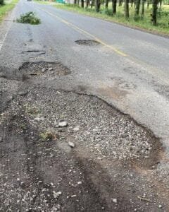 Prefeitura de Osório em parceria com DAER realizam operação tapa-buracos na RST-101