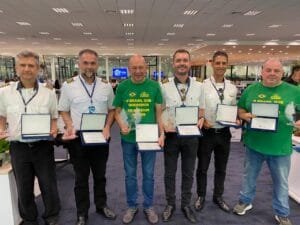 Havan homenageia equipe da aviação que participou da Missão Rio Grande do Sul