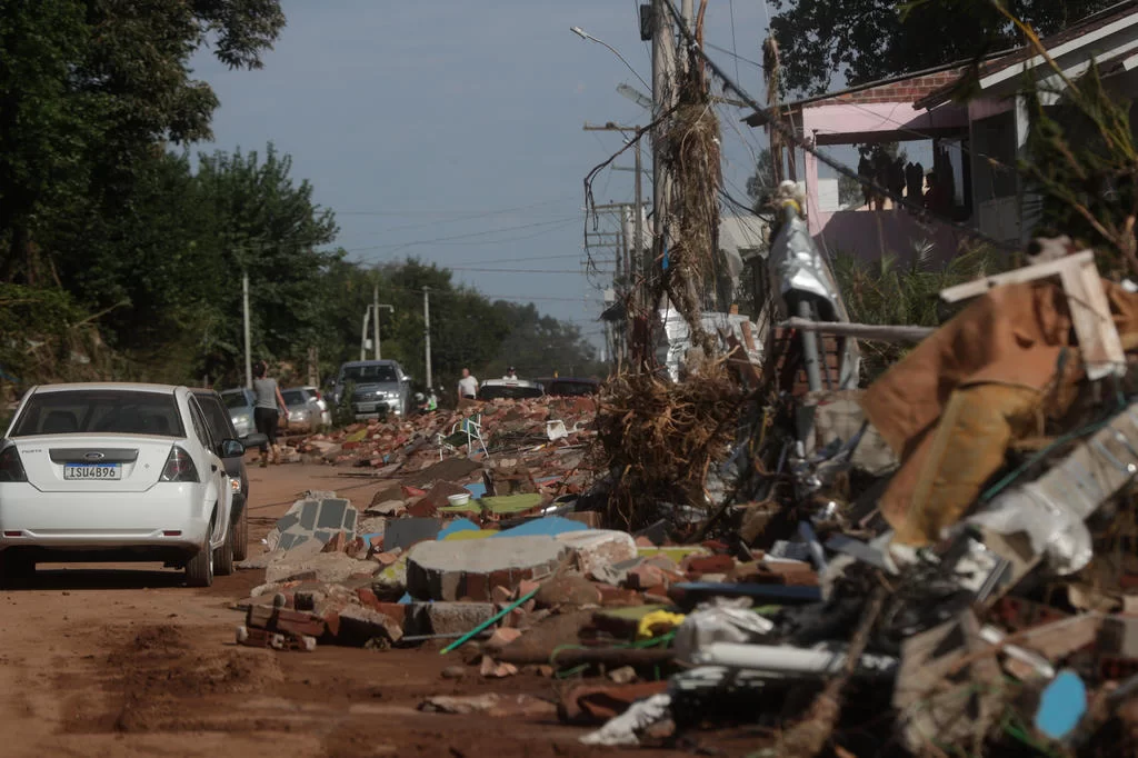 "É um tsunami, não tem como usar outra palavra", descreve morador da devastada cidade de Cruzeiro do Sul 1 4960735 b678ad357361914