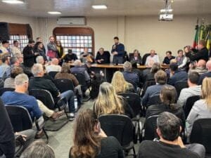 Eduardo Leite visita areas afetadas em Gramado 6