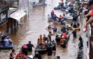 Rio Grande do Sul tem mais de meio milhão de pessoas desalojadas pelas enchentes