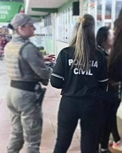Polícia Civil e BM realizam orientações à comunidade sobre a legislação de violência domestica em Osório