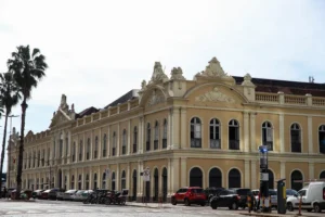 Mercado Público terá 14 lojas e restaurantes reabertos nesta Sexta-feira; veja lista