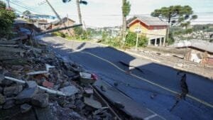 Defesa Civil emite alerta geológico para 3 cidades do RS