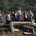 Lula visita Cruzeiro do Sul e promete ‘reconstruir dignidade’ da população no Rio Grande do Sul