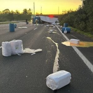 Grave acidente na Freeway envolve veículo da Prefeitura de Osório 1 Grave acidente na Freeway