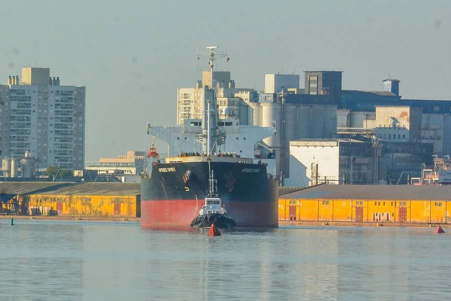 Navio Carga POA 1
