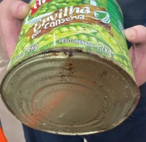 Procon de Porto Alegre autua supermercado por comercializar produtos que ficaram submersos na enchente