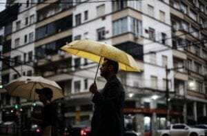 Defesa Civil emite novo alerta de chuva intensa no RS