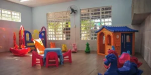 Exército revitaliza escola atingida pela enchente, em Porto Alegre