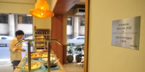 Restaurantes do Centro Histórico de Porto Alegre lutam para recuperar clientes após enchentes