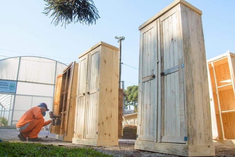 Apenados de 18 unidades prisionais produzem móveis e itens para vítimas das enchentes no RS 1 24120552 2144680 GDO