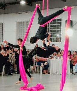 Grupo de dança da Apae de Osório emociona público do 10º Festival dos Caldos