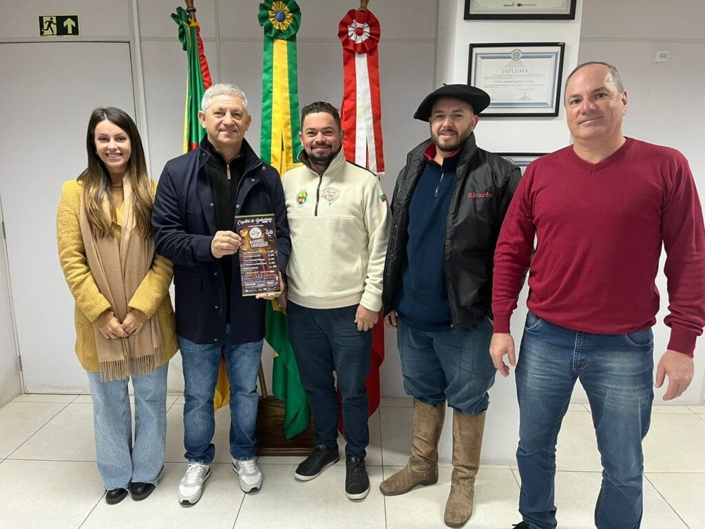 Prefeito recebe CTG Porteira Gaúcha para a divulgação do 35º Rodeio Crioulo Interestadual de Torres 1 Imagem do WhatsApp de 2024 07 01 as 09.13.53 2f52ddaf