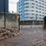 Porto Alegre volta a abrir sistema de comportas