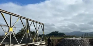 Exército inicia montagem de ponte provisória entre Lajeado e Arroio do Meio