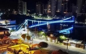 Ponte pênsil entre Torres e Passo de Torres ganha iluminação em LED