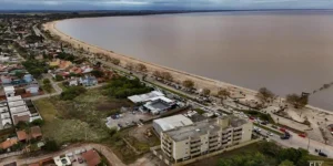 Moradores do Laranjal em Pelotas pedem ajuda na prevenção de enchentes