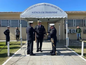 Realizada cerimônia de transmissão de cargo de agente da Capitania dos Portos em Tramandaí