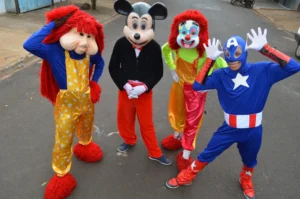 Carreta Furacão é proibida de usar boneco ‘Fonfon’ e deve pagar R$ 70 mil de indenização à família de criador do ‘Fofão’, decide Justiça