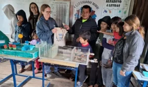 Corsan promove palestra sobre ciclo da água e doa sementes em aldeia indígena