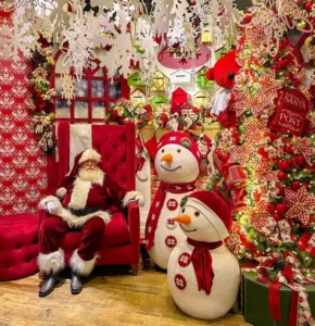 Villa Santa Claus, em Gramado, tem atrações gratuitas, flocos e bonecos de neve para temporada de inverno