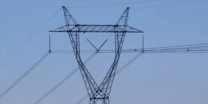 Conta de luz fica mais cara em setembro com bandeira vermelha 2