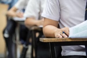 19 concursos públicos abrem 415 vagas com salários de até R$ 27 mil