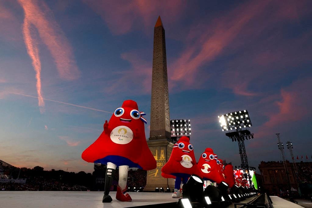 Passando por cartões postais de Paris, cerimônia de abertura inicia os Jogos Paralímpicos 1 5024968 429df2865be72c9