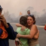 Grécia: incêndios se aproximam de Atenas e país pede ajuda à União Europeia