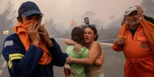 Grécia: incêndios se aproximam de Atenas e país pede ajuda à União Europeia