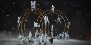 Paris se despede de seus Jogos Olímpicos e Los Angeles chama 2028 com toque de Hollywood