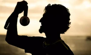 Medalha de bronze no surfe em Paris 2024 concretiza jornada olímpica de Gabriel Medina