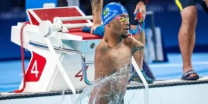 Nadador Gabrielzinho conquista primeiro ouro brasileiro nas Paralimpíadas
