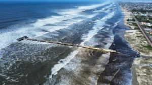 FORTE RESSACA ATINGE LITORAL DO RIO GRANDE DO SUL