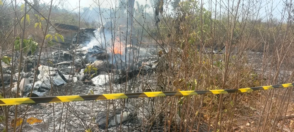 Avião de pequeno porte cai e deixa 5 mortos em Apiacás, na zona rural de Mato Grosso 2 whatsapp image 2024 08 15 at 11.47.07