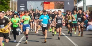 1ª Corrida da Aviação da BM reúne cerca de 500 participantes na orla do Guaíba, em Porto Alegre