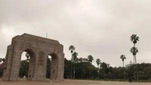 Com avanço da frente fria, RS volta a registrar chuva preta nesta quinta-feira; evento pode ocorrer em outras regiões do Estado