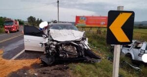 Acidente envolvendo três veículos e com várias vítimas no km 25 da ERS-474, em Santo Antônio da Patrulha