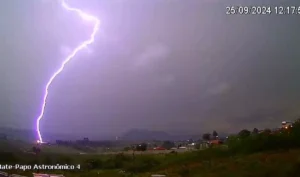 Cidade do Rio Grande do Sul registra mais de 400 raios em apenas meia hora