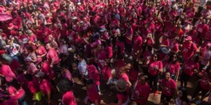 Caminhada das Vitoriosas reúne cerca de três mil pessoas em Porto Alegre