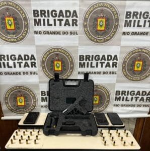 BM apreende pistola anunciada para venda em rede social em Osório