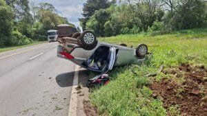 Acidente na RS-135, sentido Passo Fundo – Coxilha, deixa mulher ferida