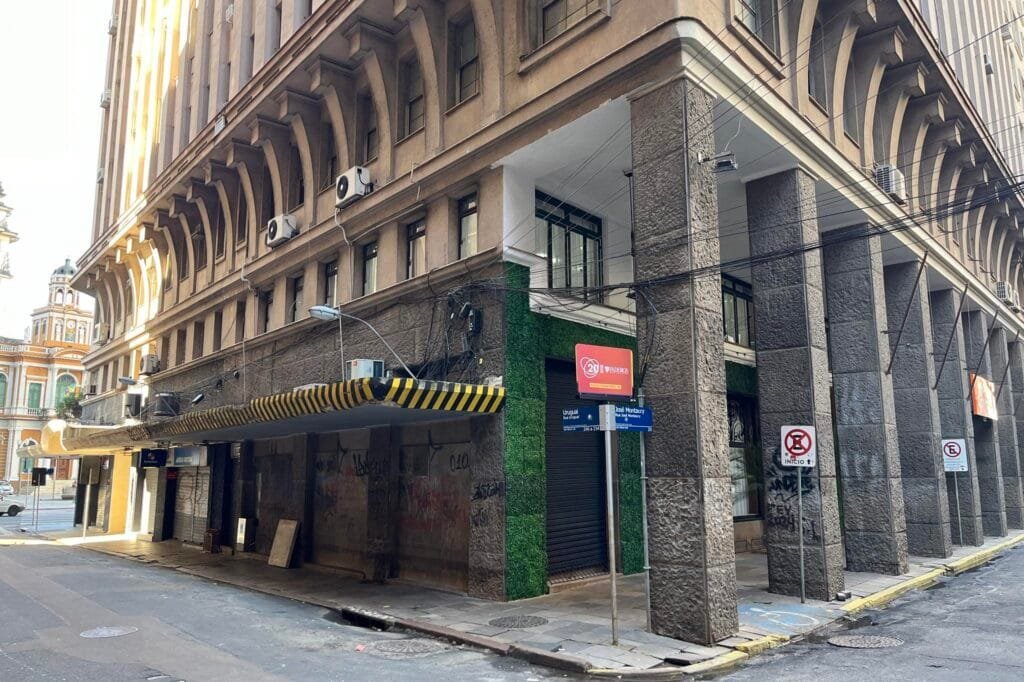Hotel reaberto em Porto Alegre já foi o mais requintado do RS 4 5041646 5178ee6da8563c2