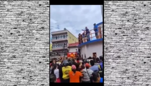 Candidato é preso após jogar dinheiro para eleitores em praça