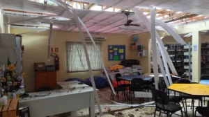 VENDAVAL CAUSA MUITOS ESTRAGOS EM CIDADE DO LITORAL NORTE GAÚCHO