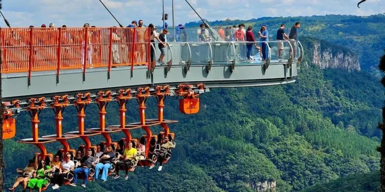 Skyglass Canela retoma operação diária a partir de 24 de outubro