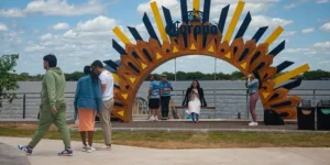 Cais Embarcadero reabre ao público após quase 200 dias fechado em Porto Alegre