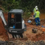 CCR ViaSul cava até oito metros de profundidade para encontrar canal danificado na freeway