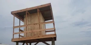 Prefeitura de Tramandaí constrói novas guaritas para salva-vidas